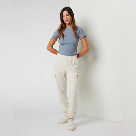 Vuori Pants - Vuori Boyfriend Cargo Sweatpant Milkweed Heather Sz Small